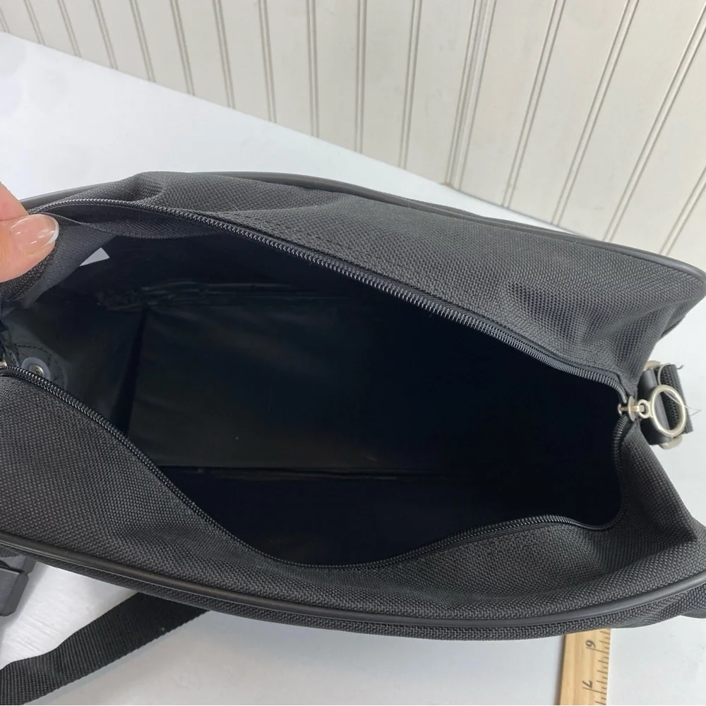 NWOT American Tourister Black Messenger Carryon‎ Bag